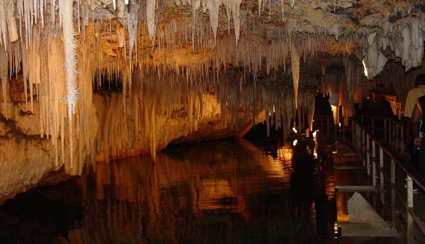 Crystal & Fantasy Caves Bermuda