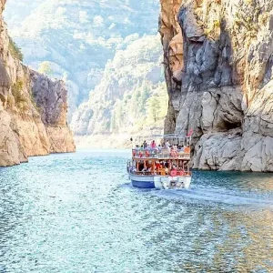 Green Canyon Boat Tour