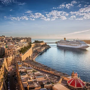 Discover Malta Harbours on a 90-Minute Boat Cruise