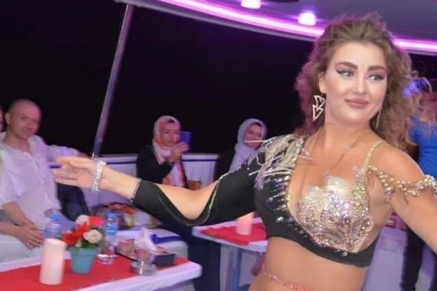 Sharm El Sheikh Dinner Cruise with Oriental Show