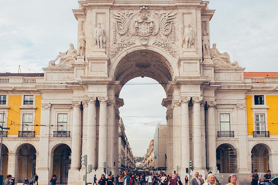 8 Hours Lisbon Sightseeing Tour with Local Guide