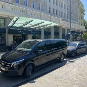Budapest Airport Private Group Transfer