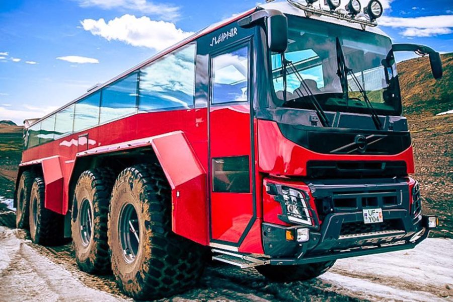 Icelandic Golden Circle & Monster Truck Glacier Adventure