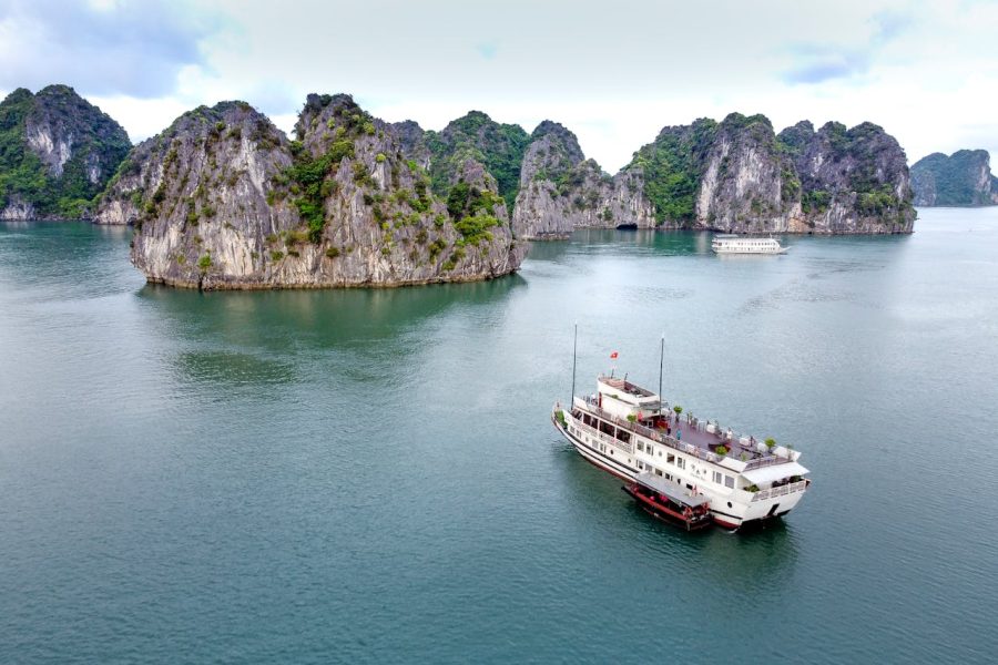 2 Days Halong Bay Discovery with Luxury Overnight Cruise