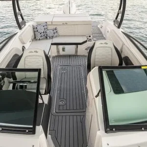 Private Abu Dhabi Sea Ray Boat Tour with Island Escape