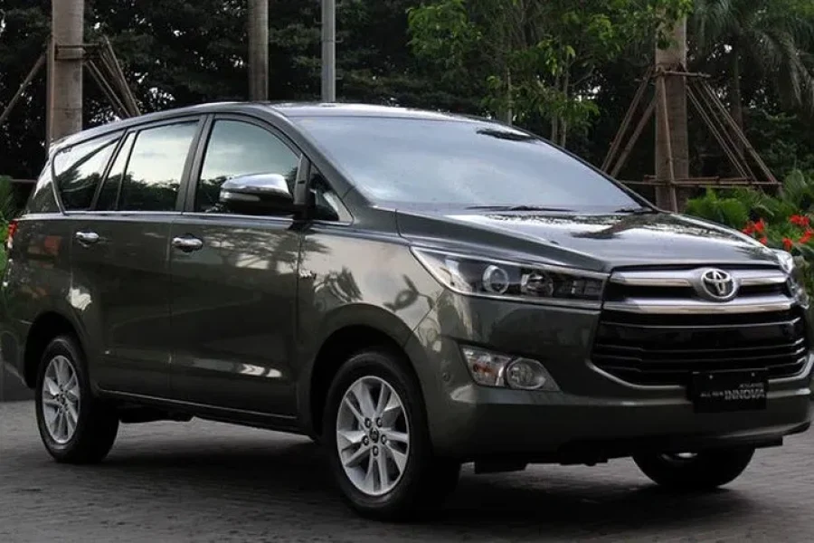 Private Car Transfer Between Noi Bai Airport and Hanoi Hotels