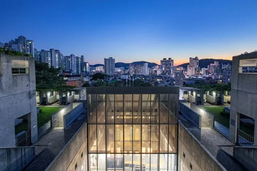 Seoul VIP Mercedes Maybach S‑Class Chauffeur