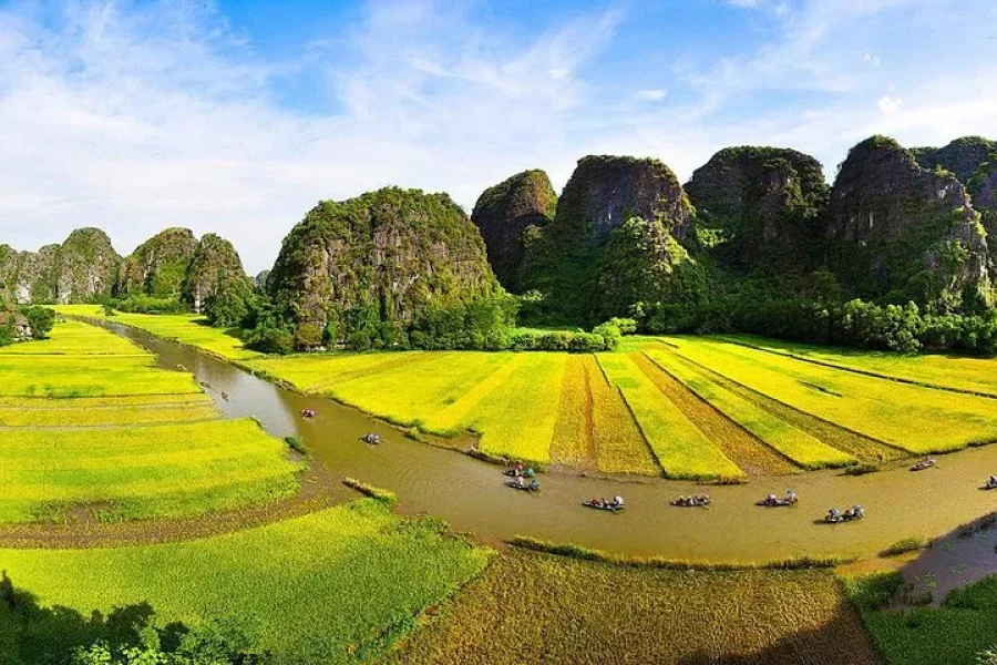 Small Group Hoa Lu & Tam Coc Day Tour from Hanoi