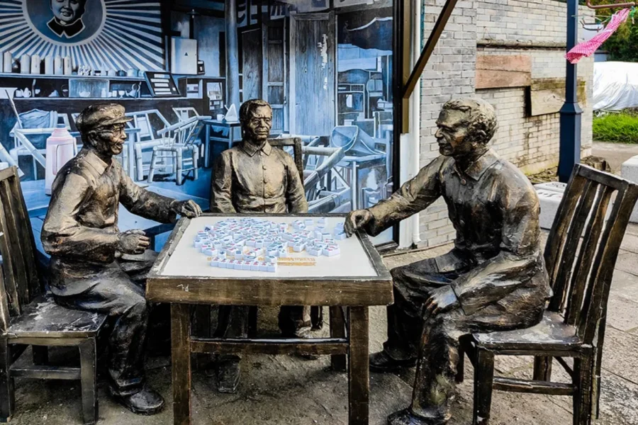 Authentic Chengdu Mahjong & Teahouse Experience