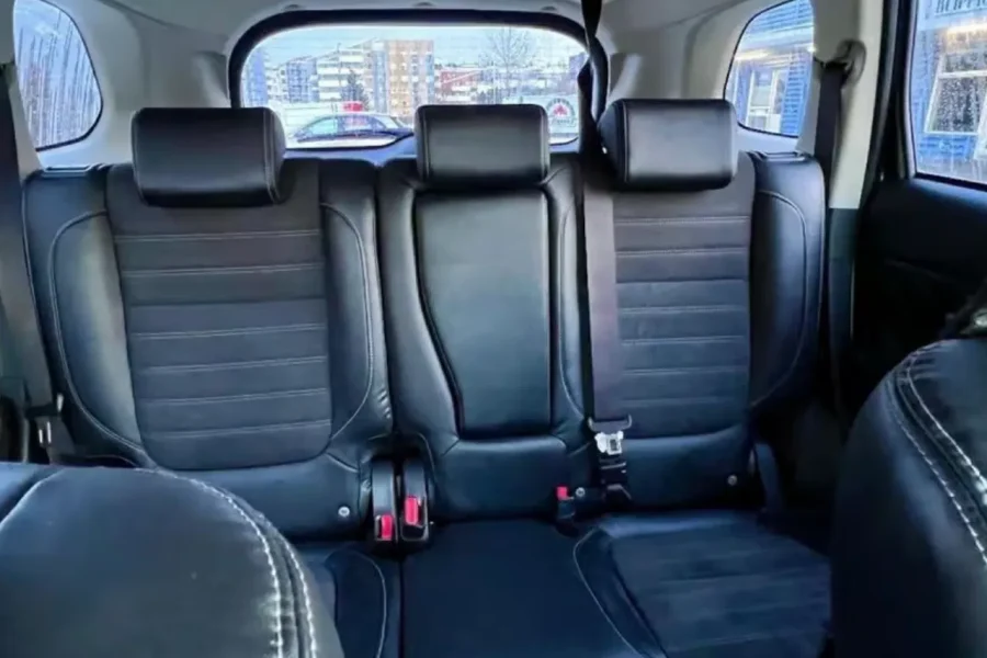 Private VIP Transfer Between Keflavik Airport & Reykjavik