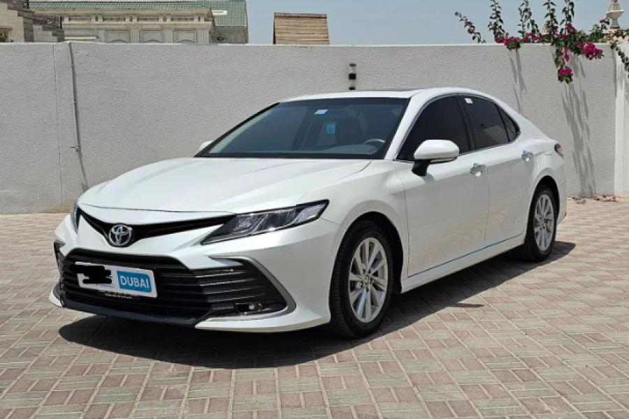 Rent Toyota Camry LE in Dubai & Abu Dhabi